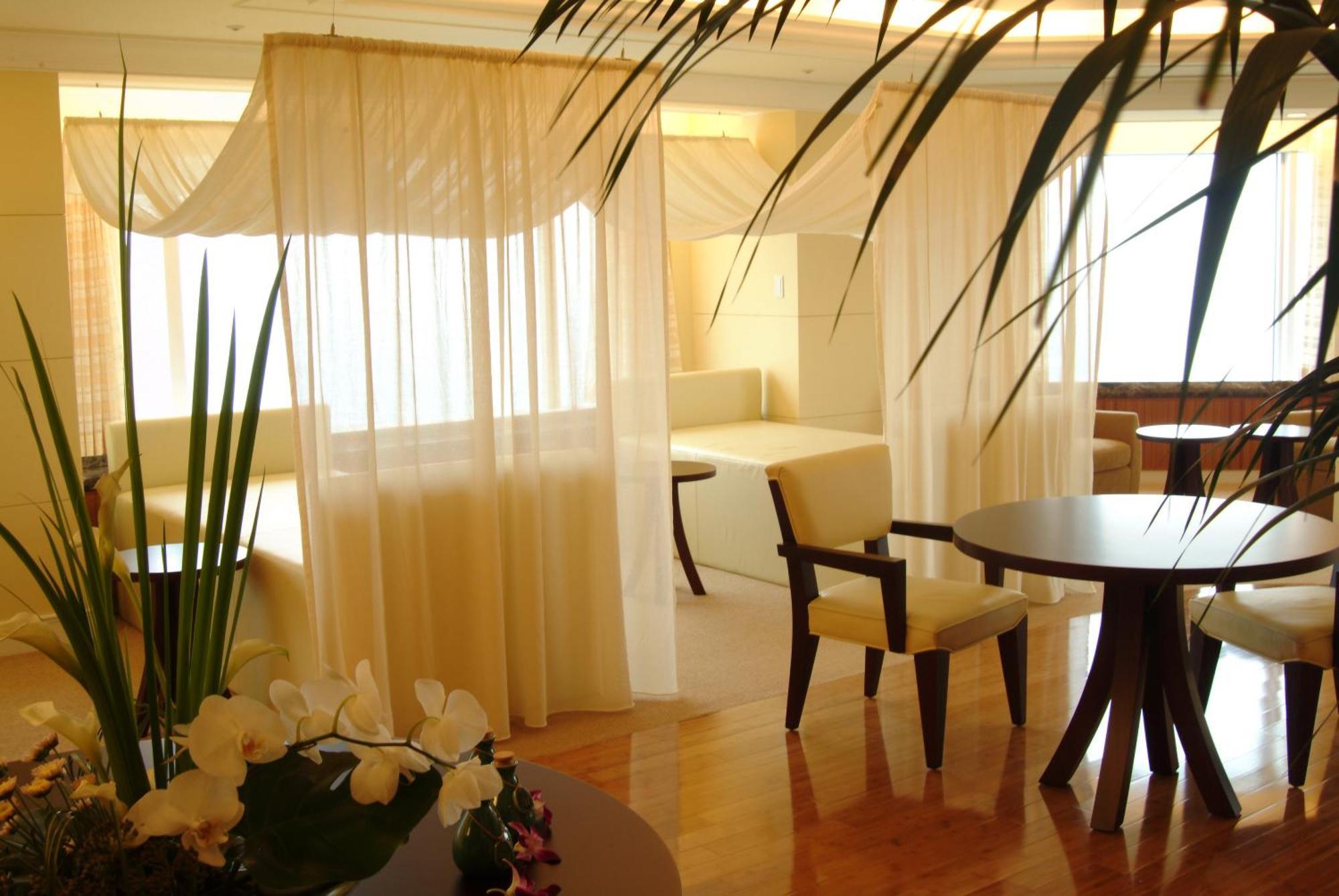 Sheraton Grande Ocean Resort Miyazaki Bagian luar foto