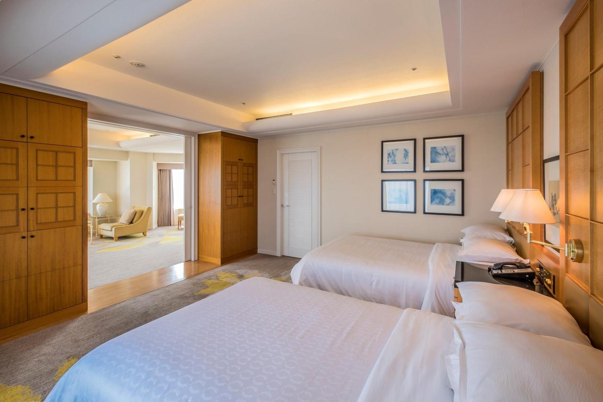 Sheraton Grande Ocean Resort Miyazaki Bagian luar foto