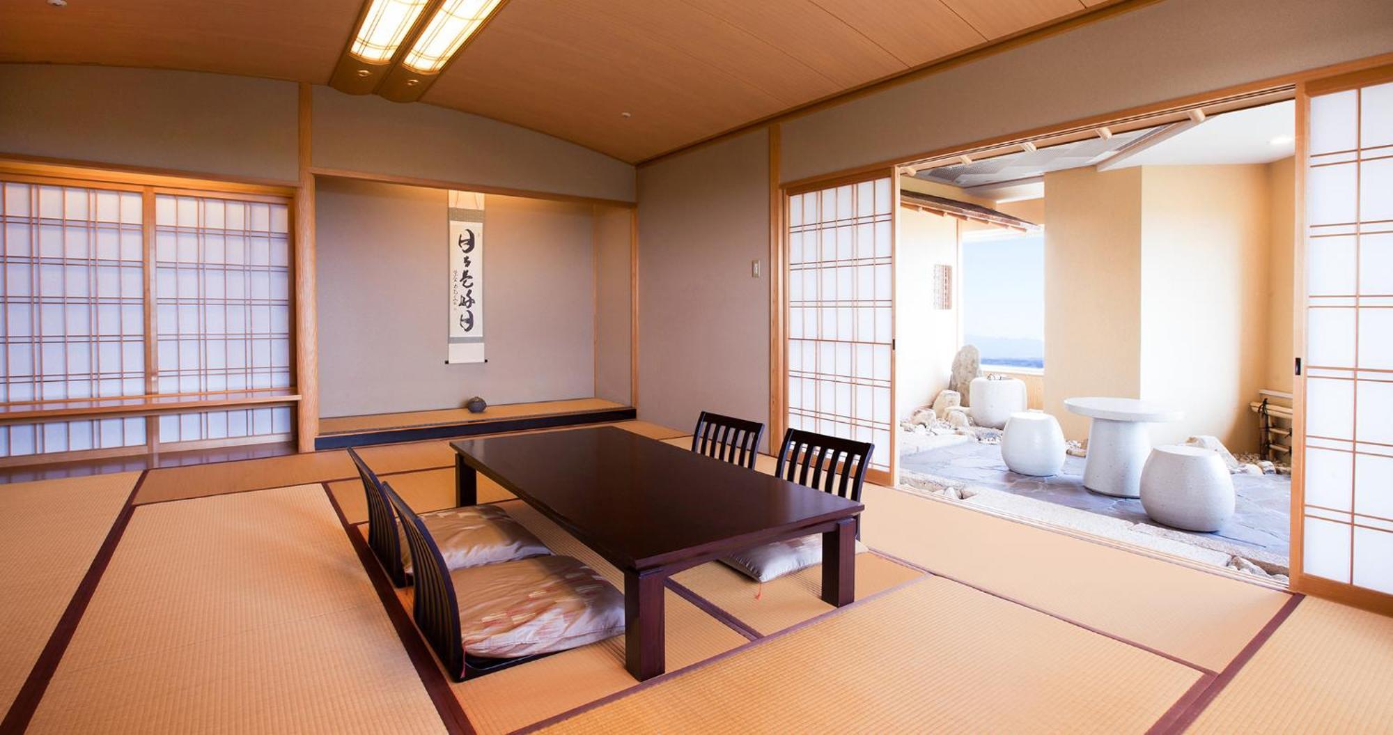 Sheraton Grande Ocean Resort Miyazaki Bagian luar foto